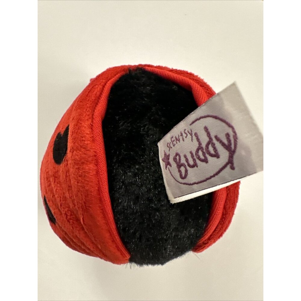 Scentsy Buddy Love Bug Ladybug Lady Bug Plush Hearts Red Scented B4 - Picture 2 of 3